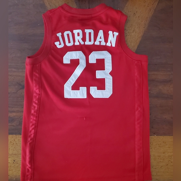 Nike Air Michael Jordan Red #23 Jersey Fly Since 1982 Youth Size Small - Picture 2 of 2